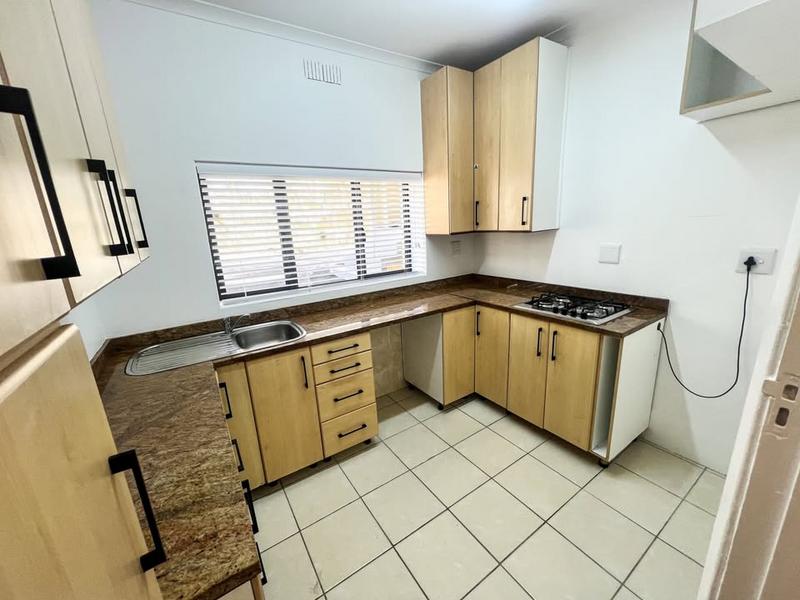 To Let 2 Bedroom Property for Rent in Fish Hoek Western Cape